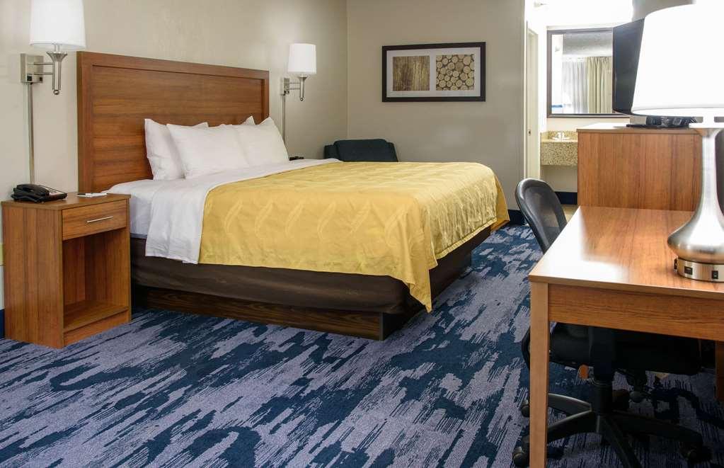 Quality Inn Льюісберґ Номер фото